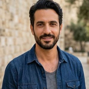 אדם מ׳, תלמיד כיתה ח׳